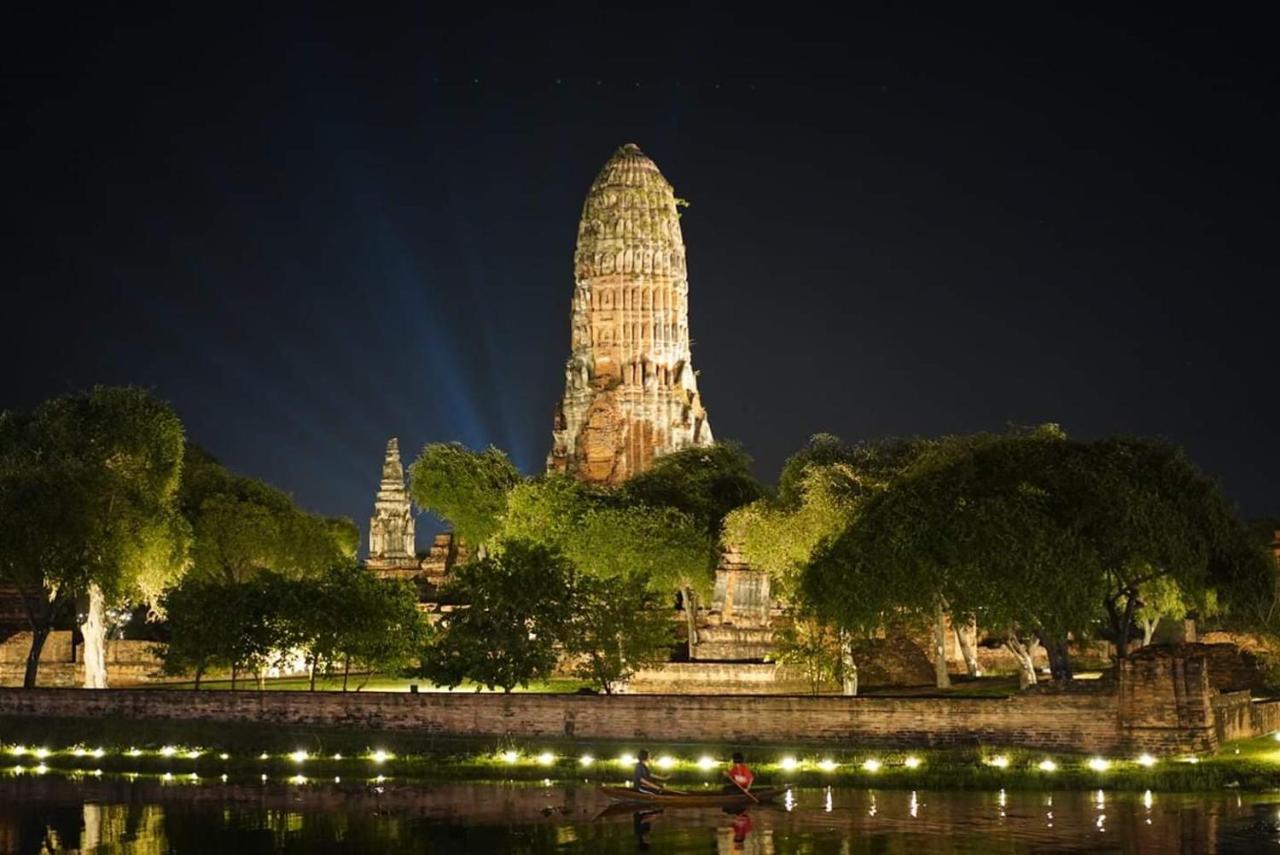 Plus Hostel Ayutthaya Bagian luar foto