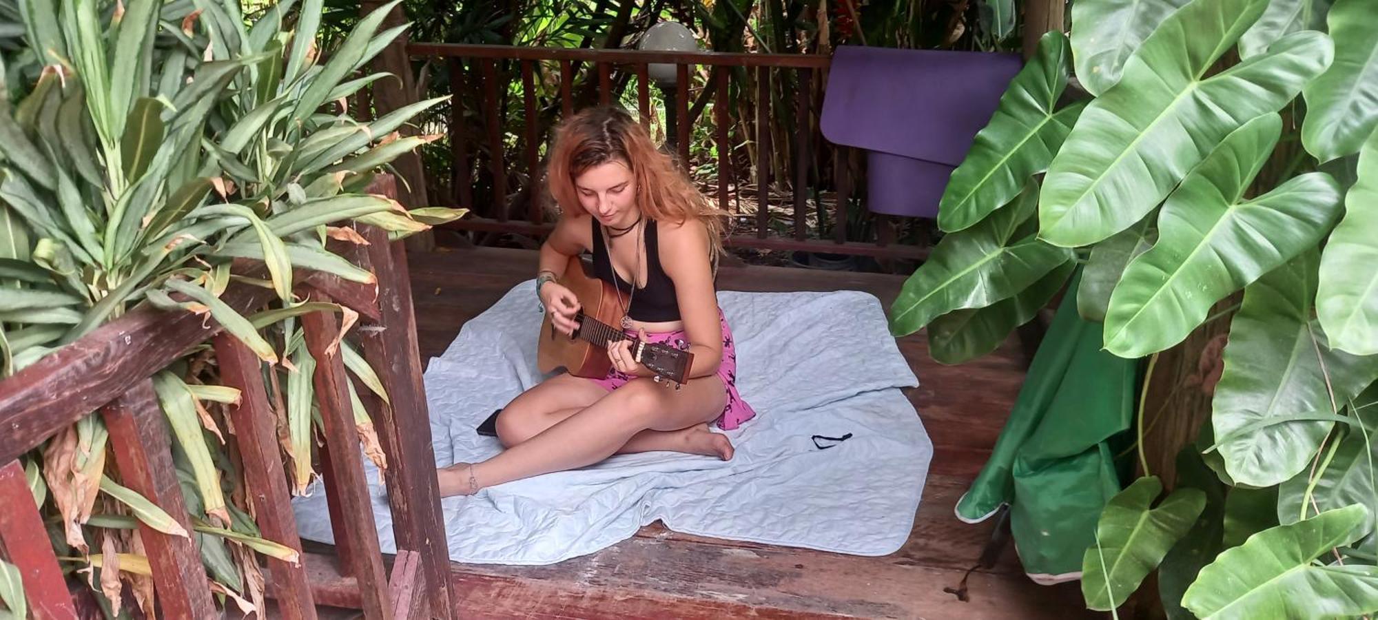 Plus Hostel Ayutthaya Bagian luar foto