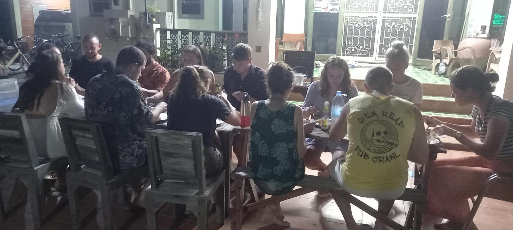 Plus Hostel Ayutthaya Bagian luar foto