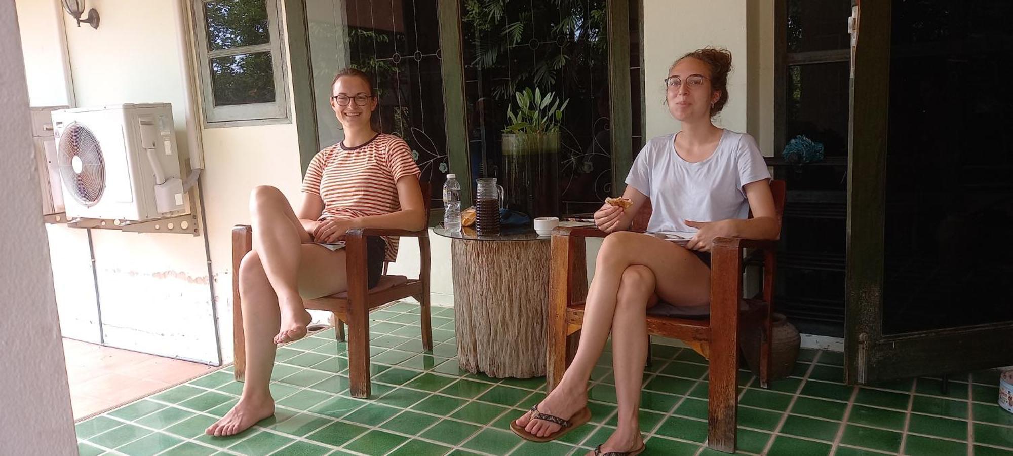 Plus Hostel Ayutthaya Bagian luar foto