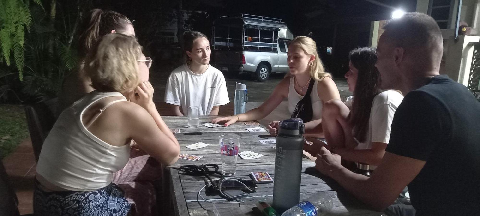 Plus Hostel Ayutthaya Bagian luar foto